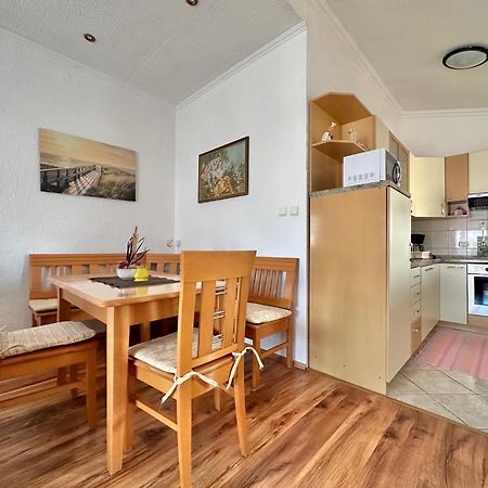 Apartments Hajl Đảo Krk Ngoại thất bức ảnh