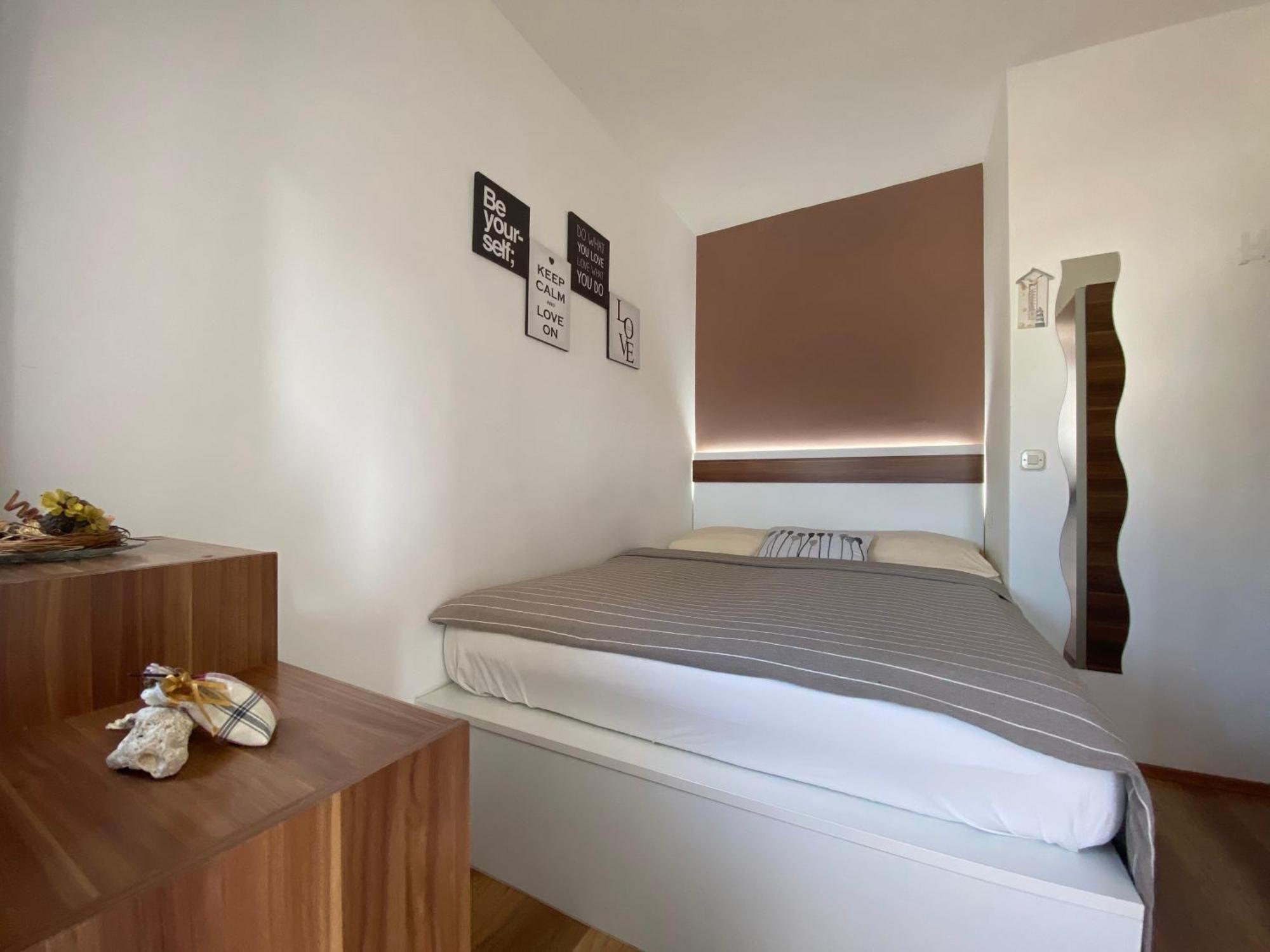 Apartments Hajl Đảo Krk Ngoại thất bức ảnh