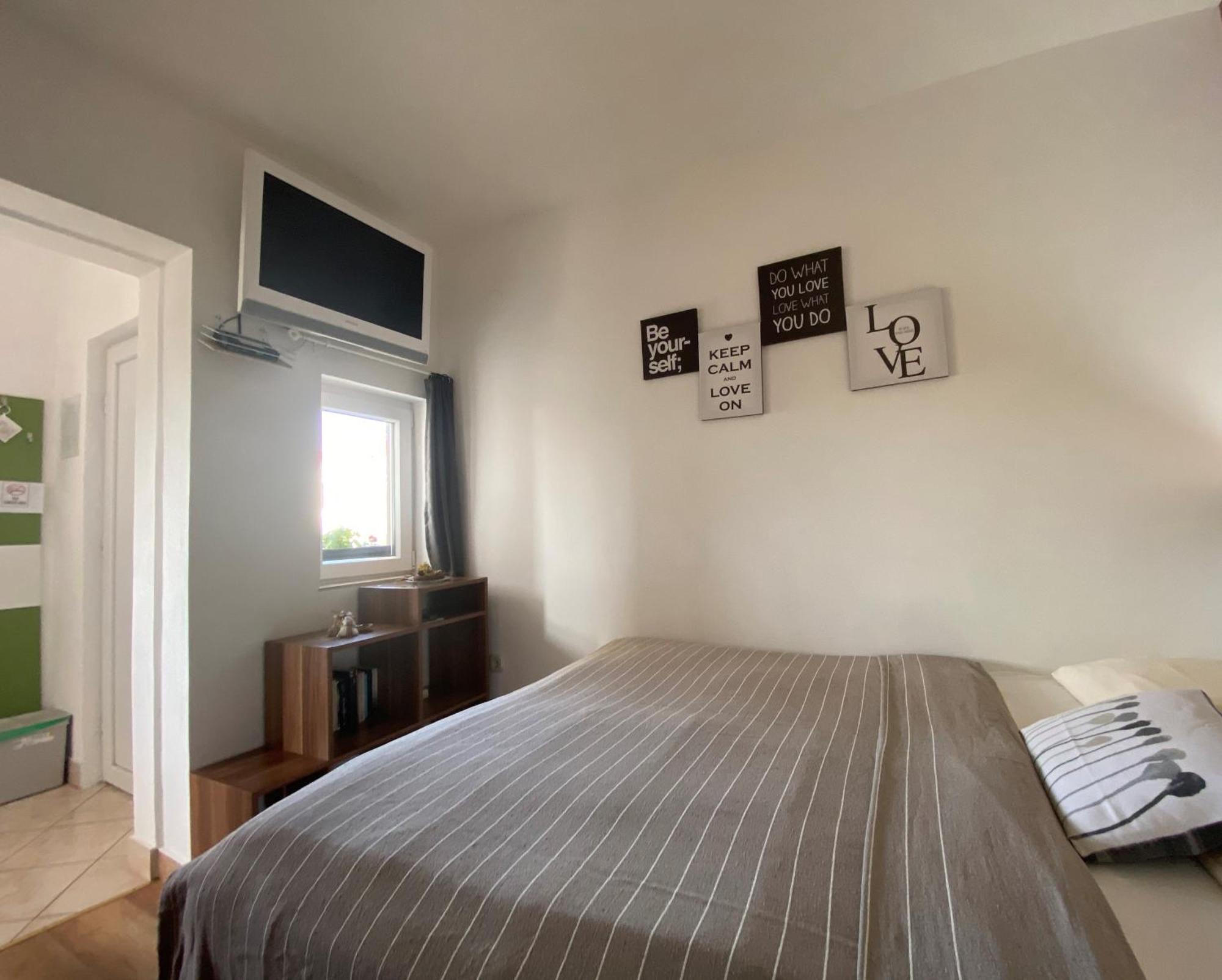 Apartments Hajl Đảo Krk Ngoại thất bức ảnh