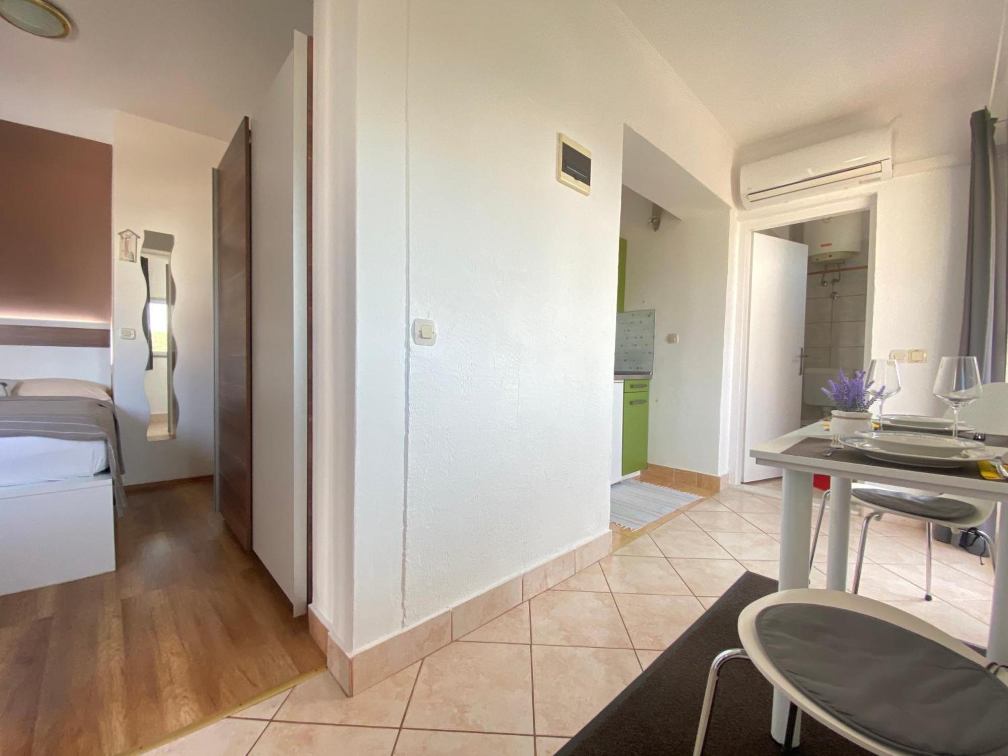 Apartments Hajl Đảo Krk Ngoại thất bức ảnh