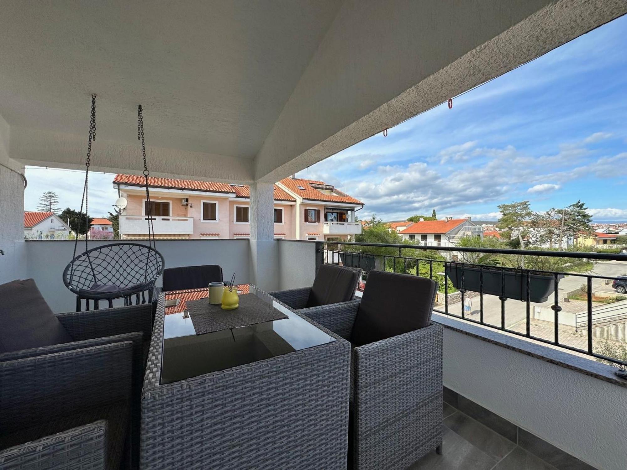 Apartments Hajl Đảo Krk Ngoại thất bức ảnh