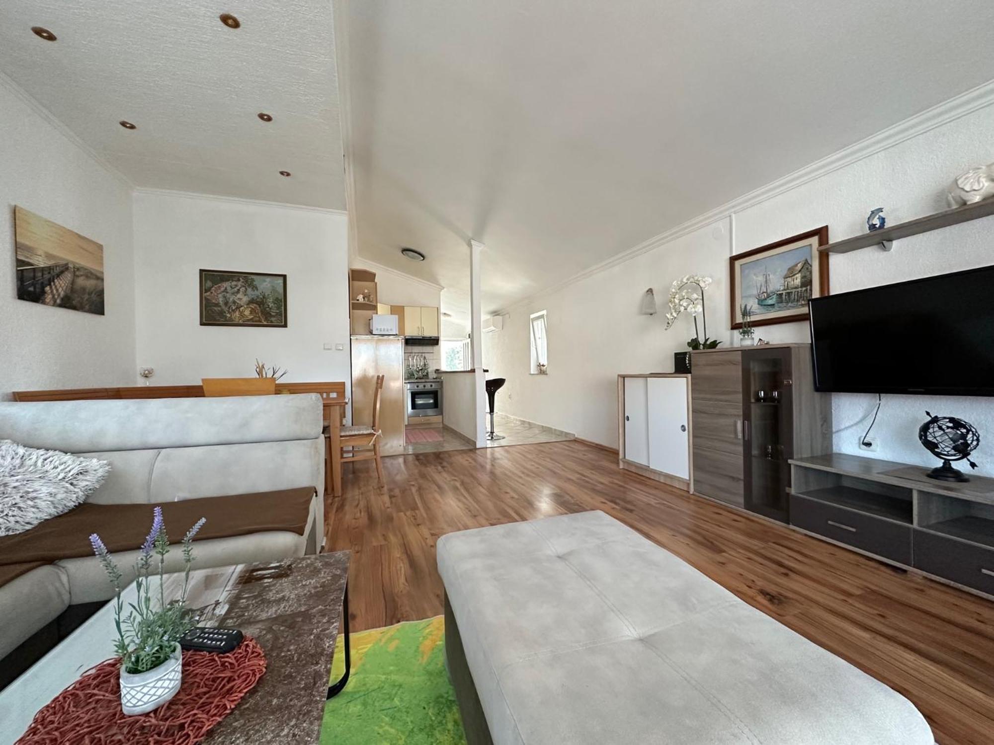 Apartments Hajl Đảo Krk Ngoại thất bức ảnh
